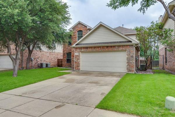 1209 Shamrock Drive, Flower Mound, TX 75028