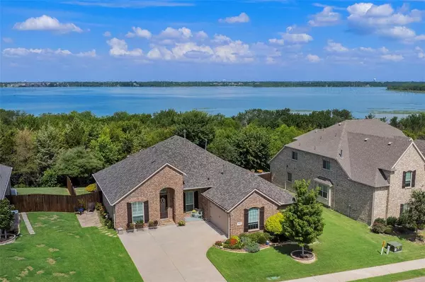 3919 Whitman Drive,  Rockwall,  TX 75087