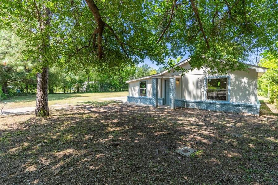 700 S Ocean Drive, Campbell, TX 75422