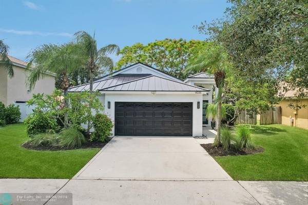 4035 Sabal Lakes Rd,  Delray Beach,  FL 33445