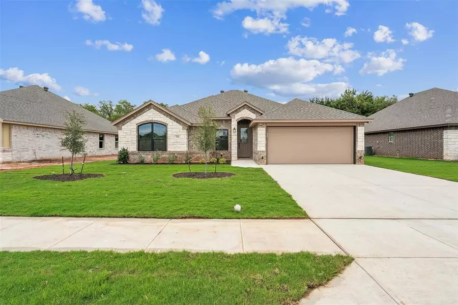 724 Jameson, Springtown, TX 76082