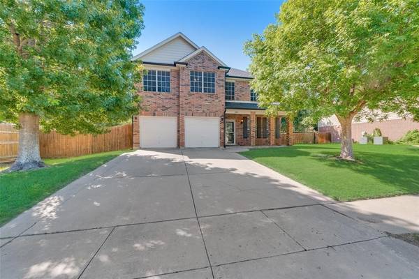 2604 crestwood Drive, Burleson, TX 76028