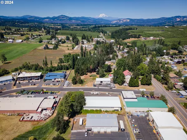 Hood River, OR 97031,3745 EAGLE LOOP