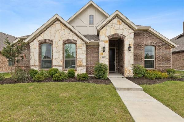 1685 Vista Way, Waxahachie, TX 75165