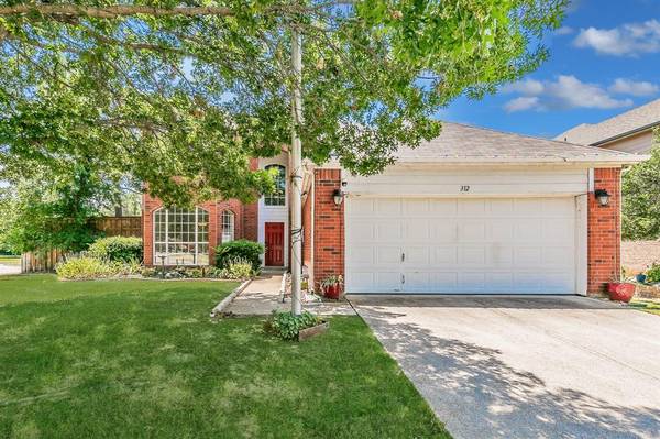 312 Sweet Leaf Lane,  Lake Dallas,  TX 75065