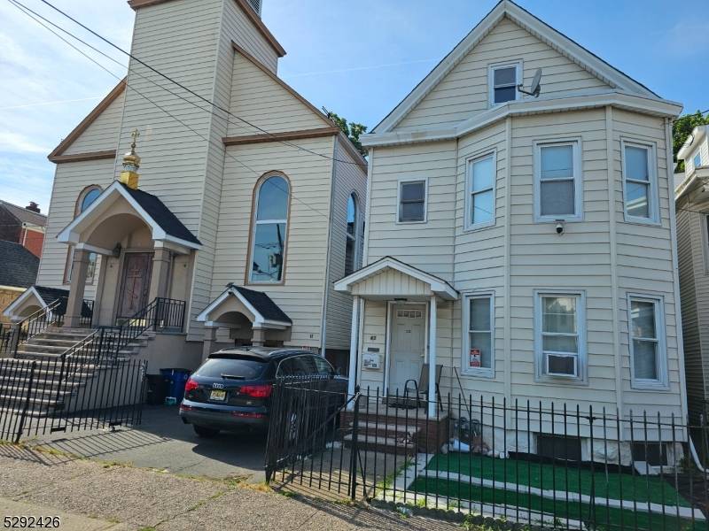 42 Van Buren St, Passaic City, NJ 07055