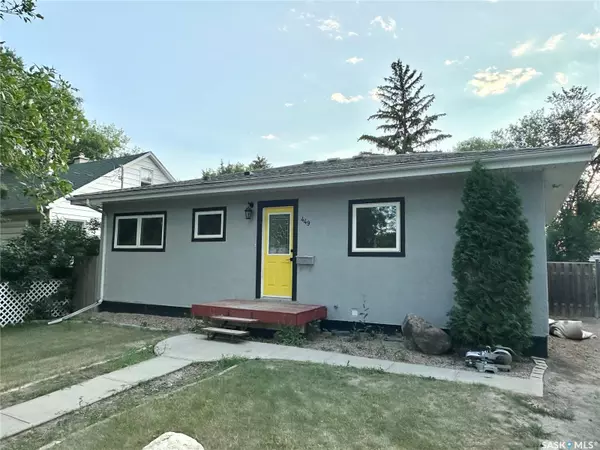 449 5th STREET, Weyburn, SK S4H 0Z7