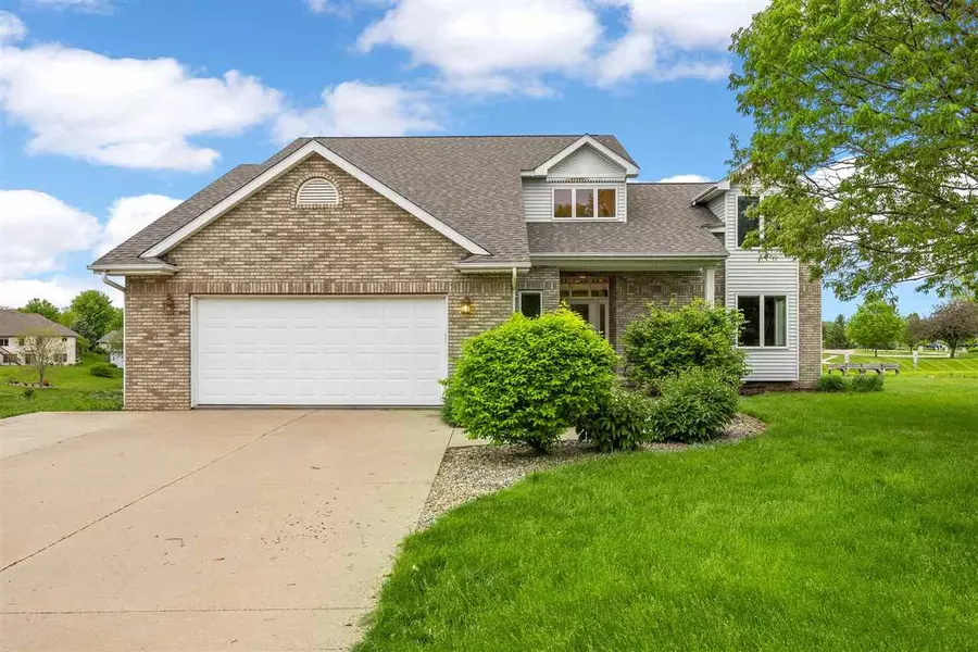 3544 Galway Ct, Iowa City, IA 52246