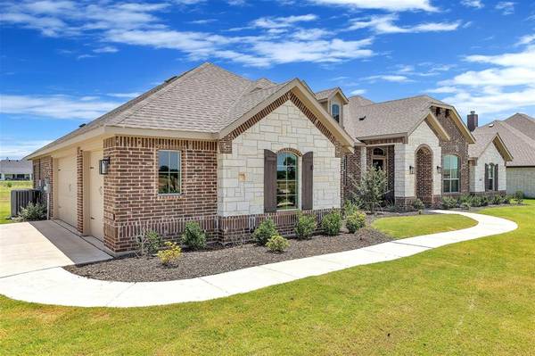 New Fairview, TX 76247,15064 S County Line Road