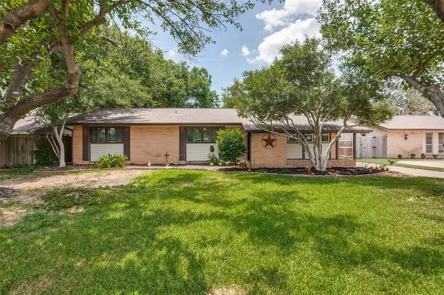 1310 Addington Street, Irving, TX 75062