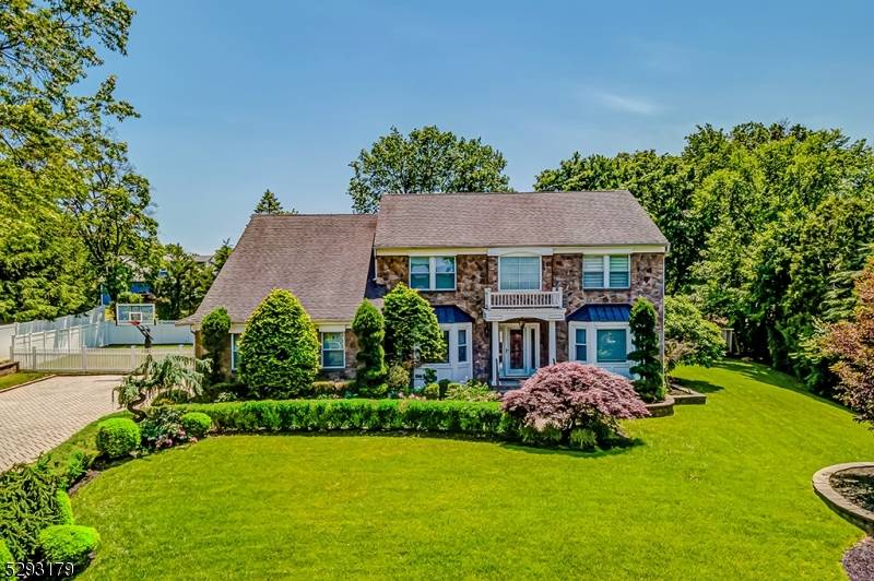 21 Vickies Pl, Long Hill Twp., NJ 07946