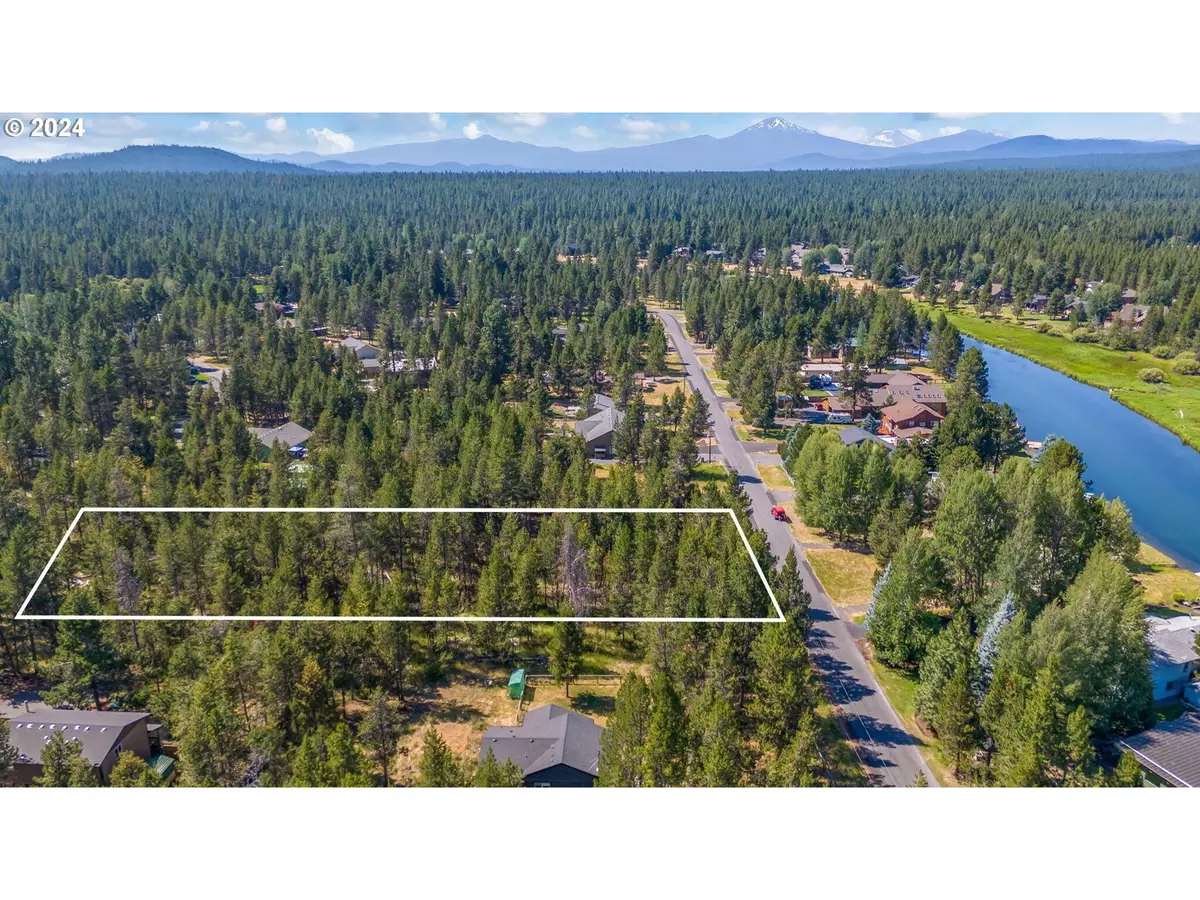 Bend, OR 97707,55706 BIG RIVER DR