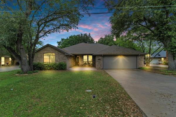 5703 Cortez Drive, Granbury, TX 76049