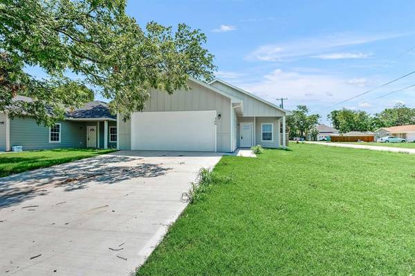 200 N Lackey, Tom Bean, TX 75489