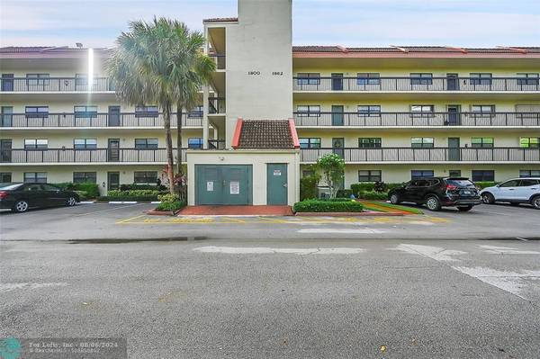 Coconut Creek, FL 33063,1818 Hammock Blvd  #222