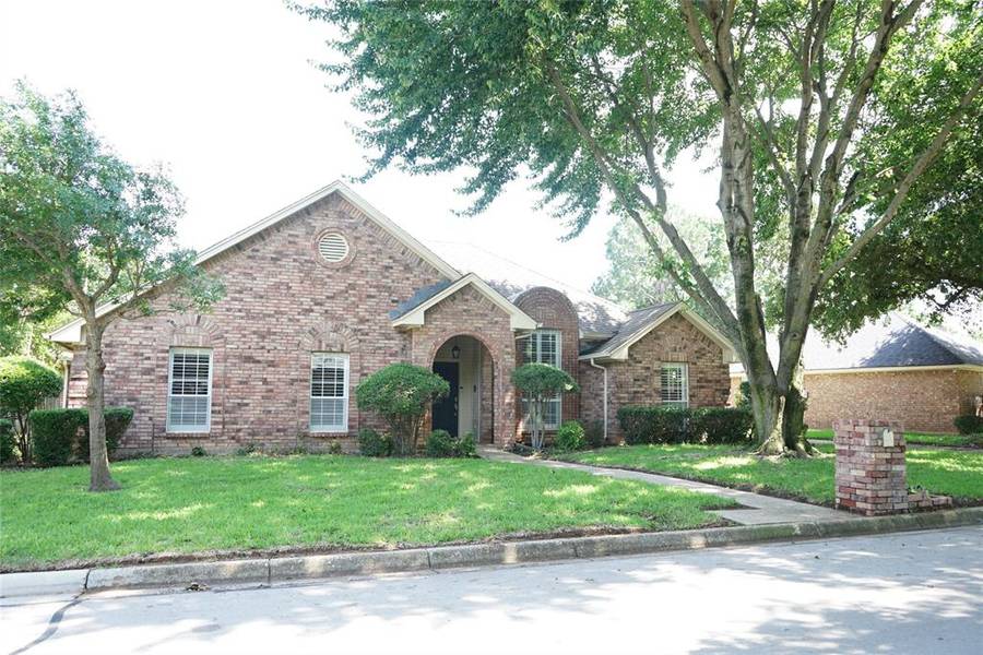 5105 Kee Brook Drive, Arlington, TX 76017