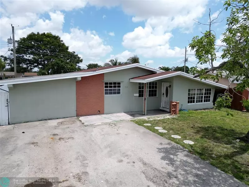 7721 NW 11th St, Pembroke Pines, FL 33024