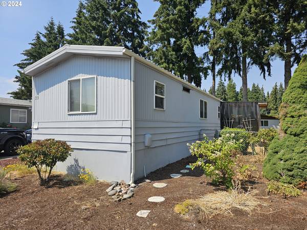 Monmouth, OR 97361,235 EDWARDS RD S #99