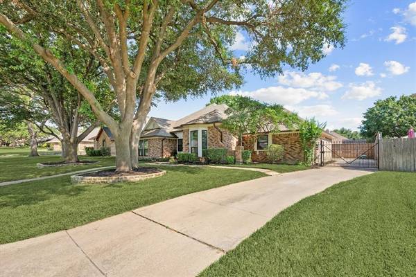 North Richland Hills, TX 76180,6616 Quail Ridge Drive