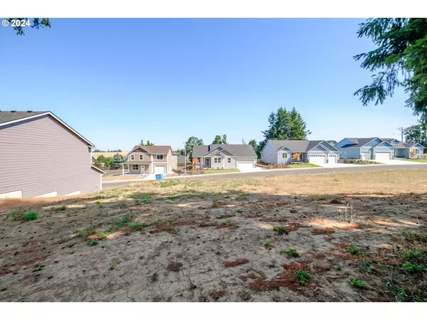 Sublimity, OR 97385,707 NW GEORGE CT