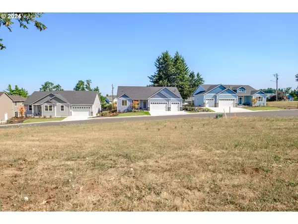 Sublimity, OR 97385,703 NW GEORGE CT