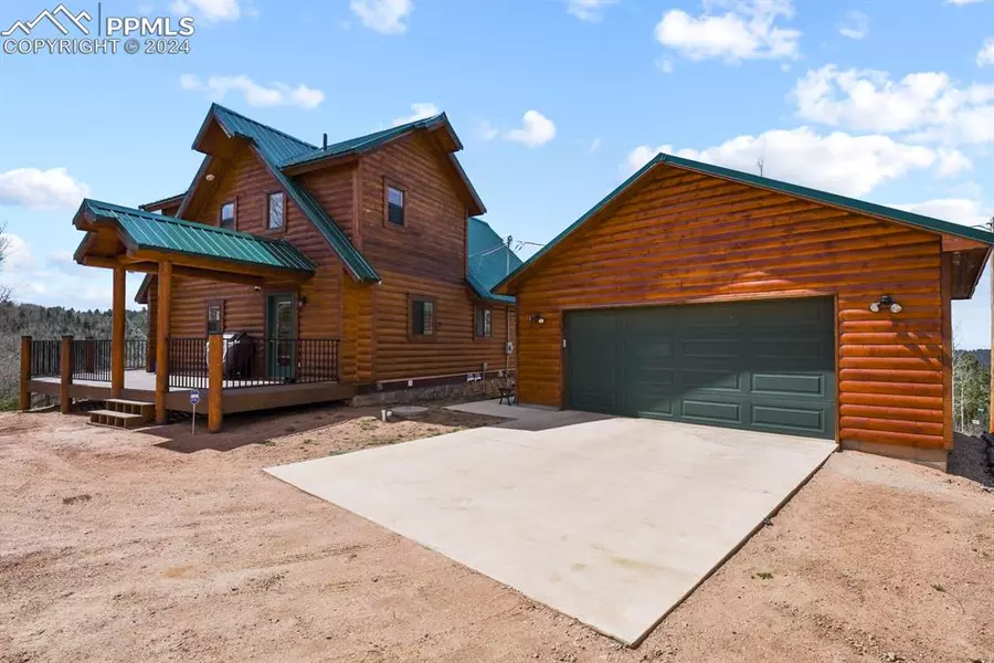 24 Hobo CT, Cripple Creek, CO 80813