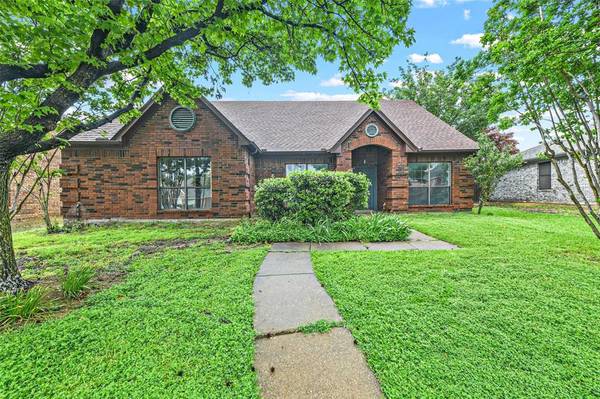 1521 Mission Ridge Trail, Carrollton, TX 75007