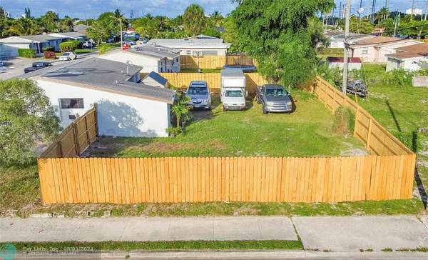 Riviera Beach, FL 33404,1161 W 2nd Street