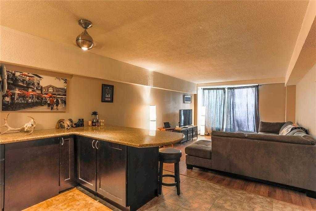 Calgary, AB T2S 0A9,519 17 AVE SW #210