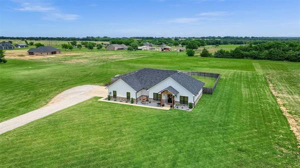 120 Copper Branch Road,  Whitesboro,  TX 76273