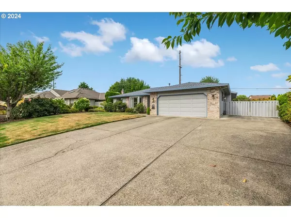 Hillsboro, OR 97124,1643 NE GREENSWORD DR