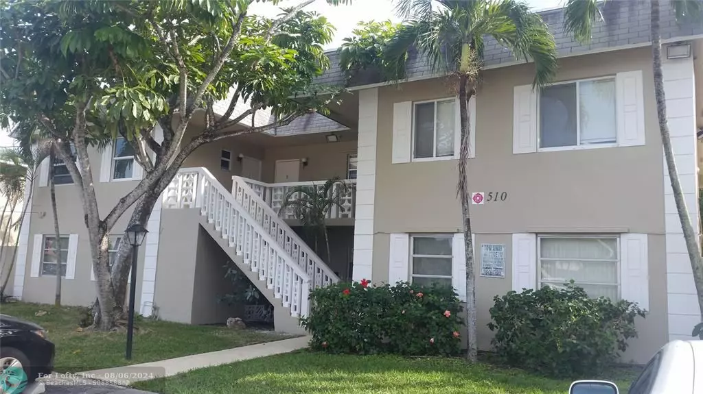 Pompano Beach, FL 33060,510 SW 15th St  #206