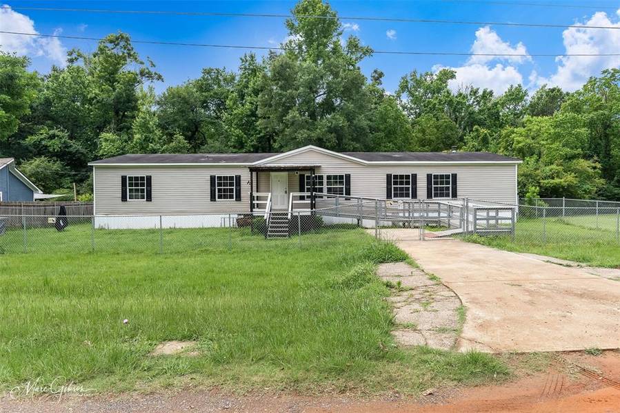 1211 Morrow Road, Shreveport, LA 71107