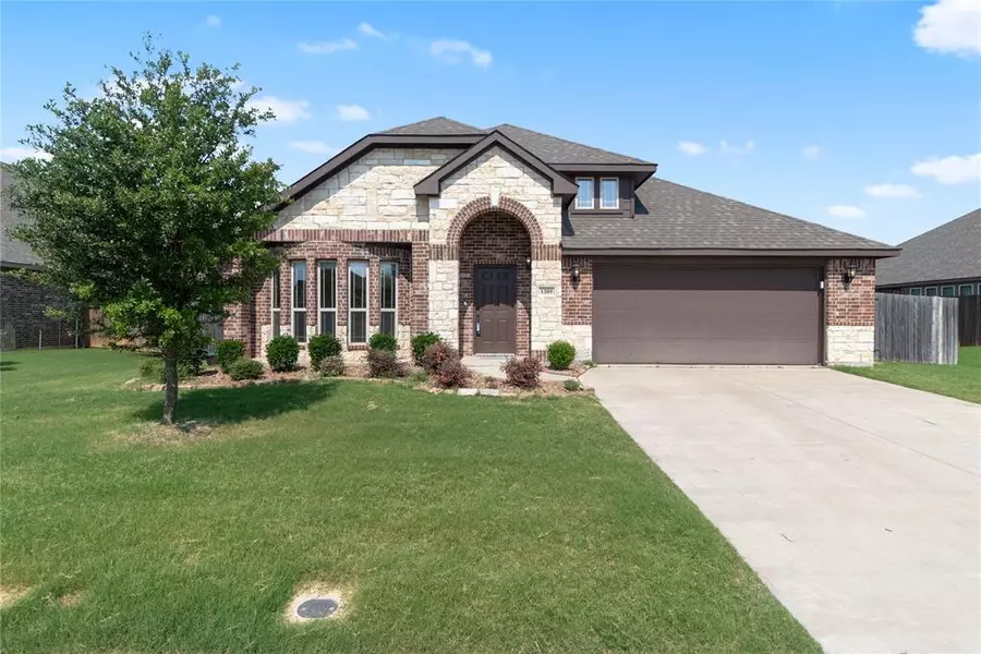 1309 Greenrock Court, Midlothian, TX 76065