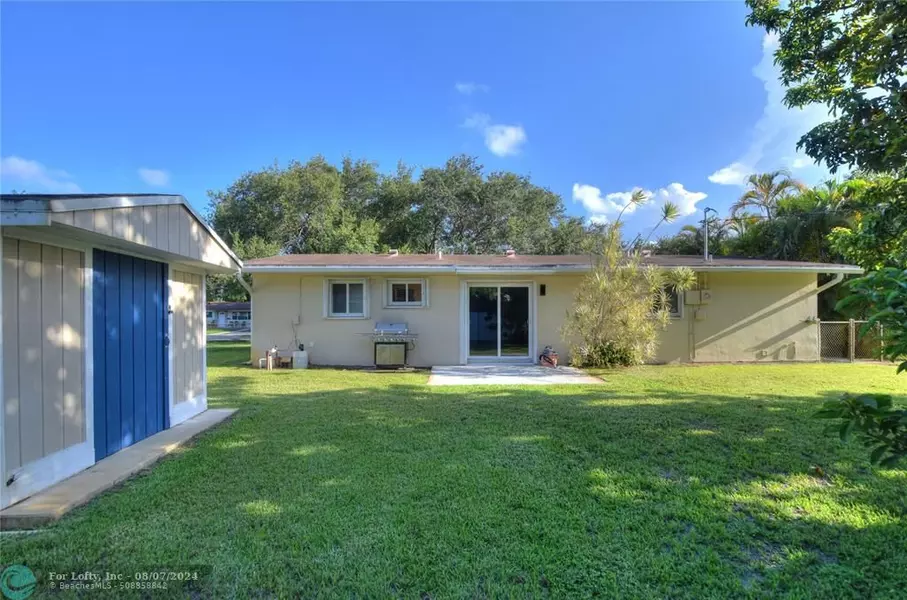 6897 NW 12th Ct, Plantation, FL 33313