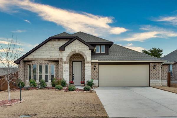 1110 Westminster Drive, Midlothian, TX 76065