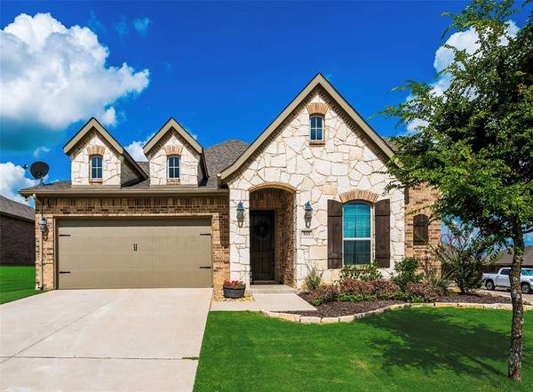 933 Westminster Drive, Midlothian, TX 76065