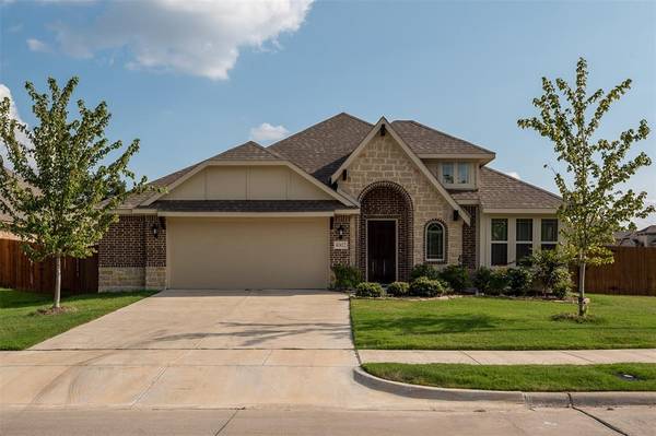 4002 KNIGHTSBRIDGE Lane, Midlothian, TX 76065