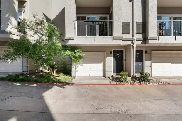 Dallas, TX 75201,2201 Wolf Street #2106