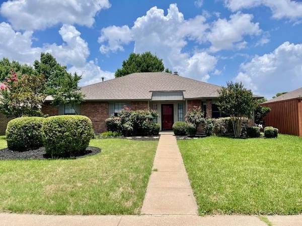 2035 Lansdown Drive, Carrollton, TX 75010