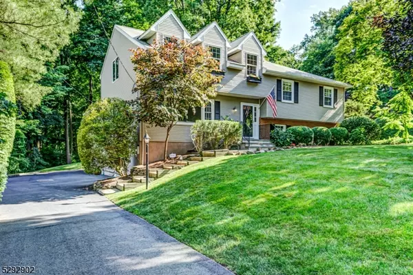 37 Dobbs St, Bernardsville Boro, NJ 07924