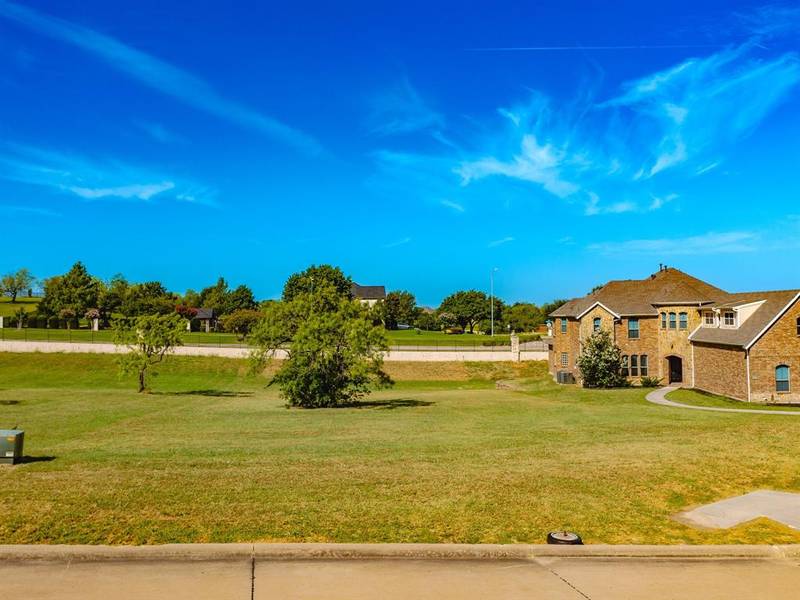 435 Breezeway Court, Cedar Hill, TX 75104