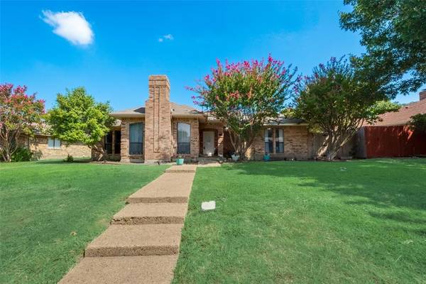 2113 Nob Hill, Carrollton, TX 75006