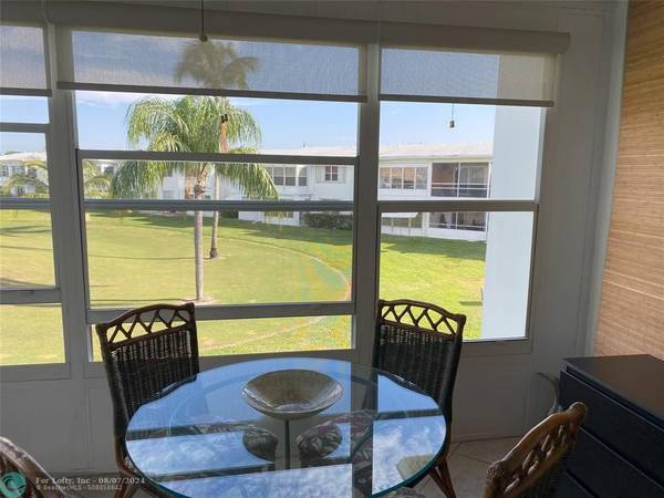 Pompano Beach, FL 33064,2650 W Golf Blvd  #261