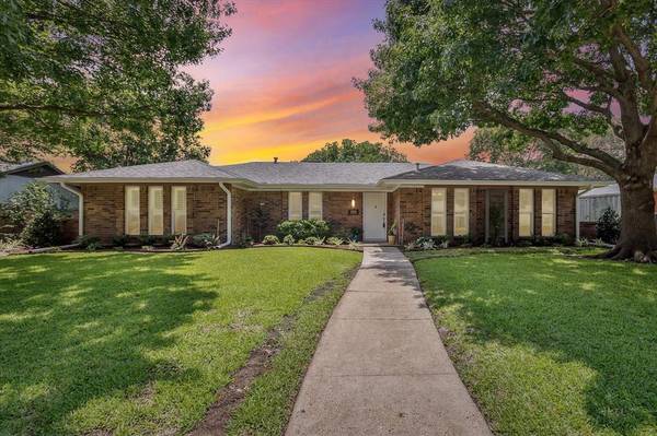 2308 Westridge Drive,  Plano,  TX 75075