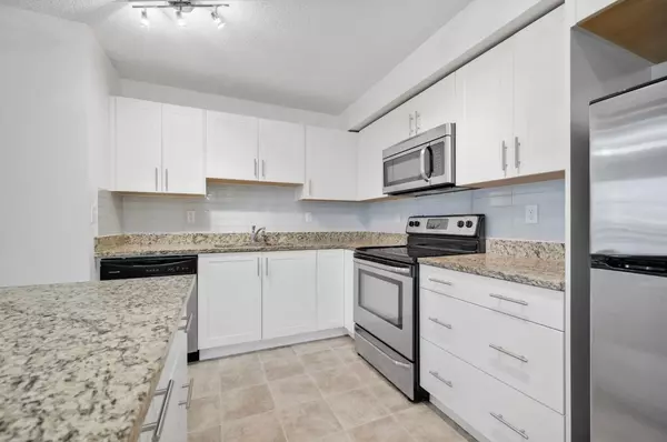 Calgary, AB T2Z4R2,755 Copperpond BLVD SE #5112