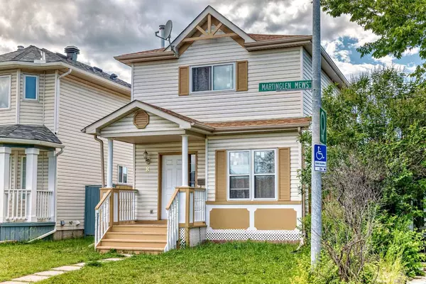 Calgary, AB T3J 3N3,8 Martinglen Mews NE