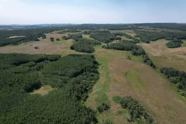 Rural Red Deer County, AB T4E 0V5,On Hwy 816