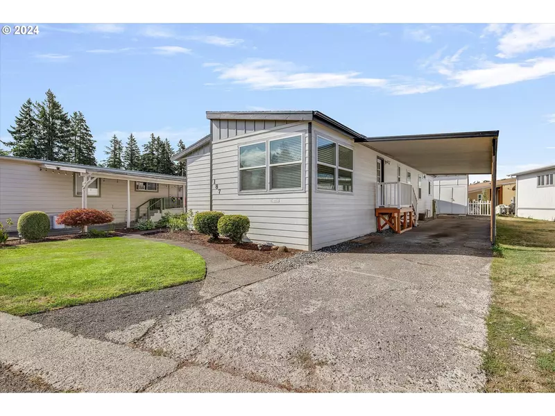 13900 SE HIGHWAY 212 #187, Clackamas, OR 97015