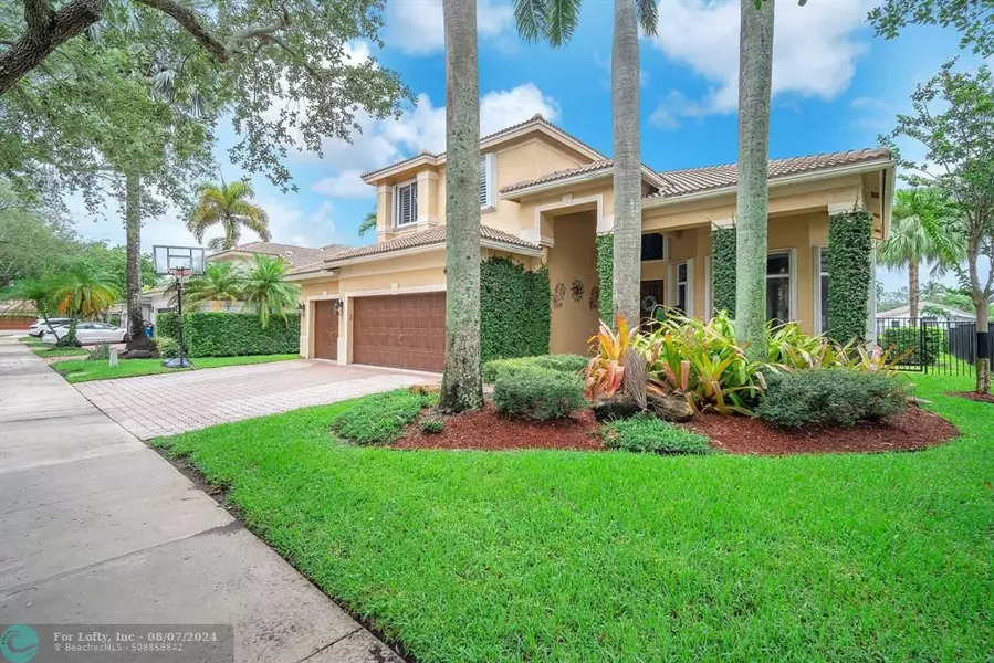 2801 Oakbrook Mnr, Weston, FL 33332